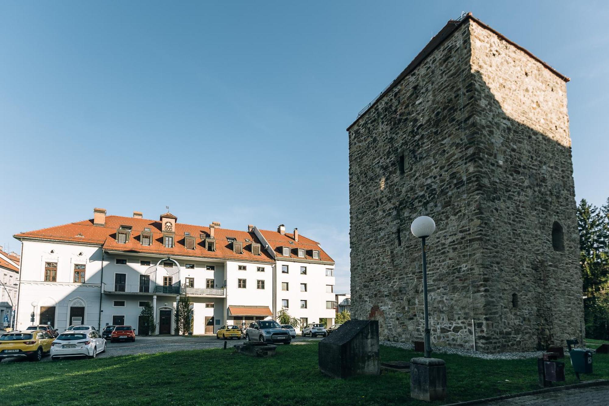 Michelle's Studio, Center Maribor